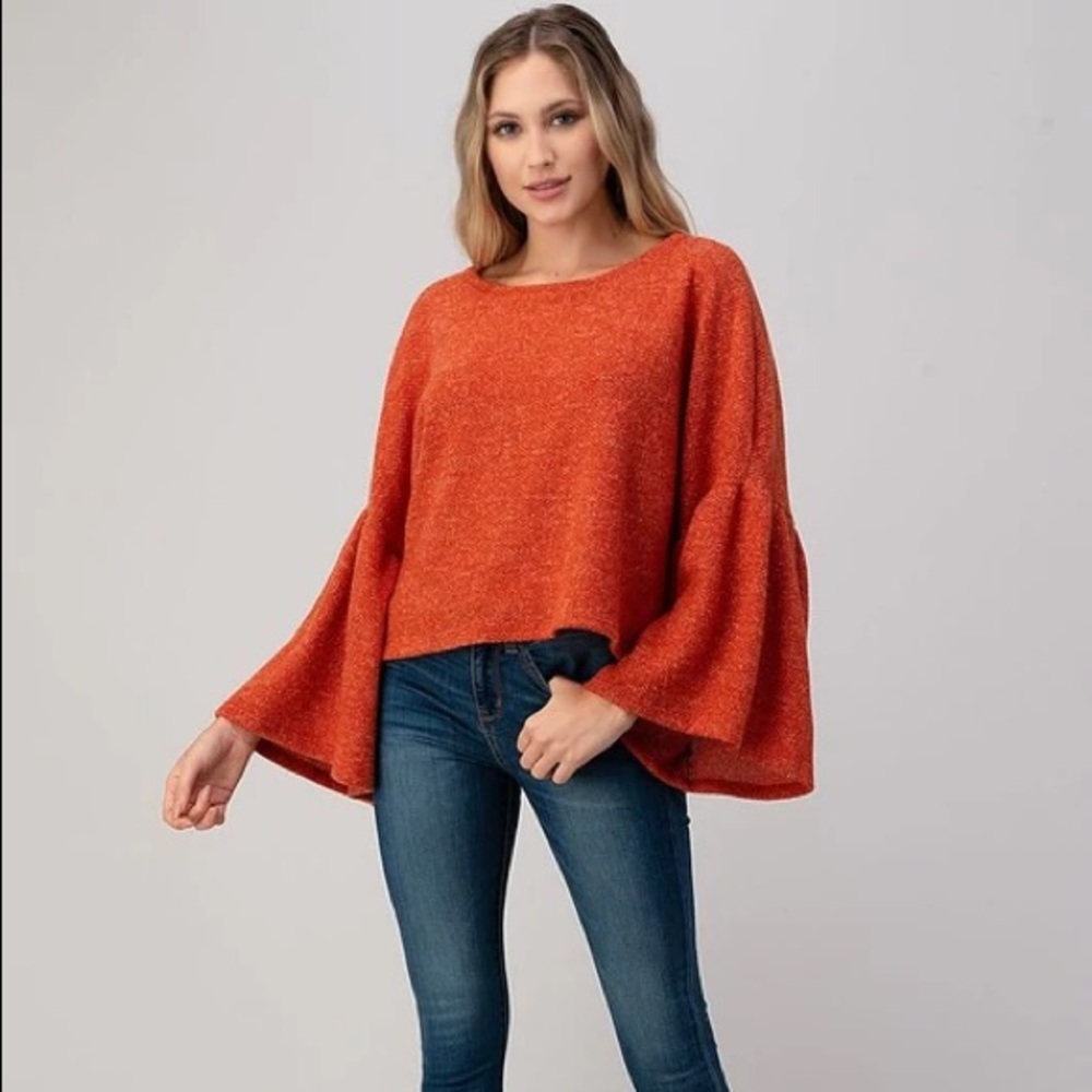 BELL SLEEVE SWEATER